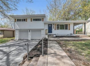 608 Lacy Ln, Belton, MO 64012