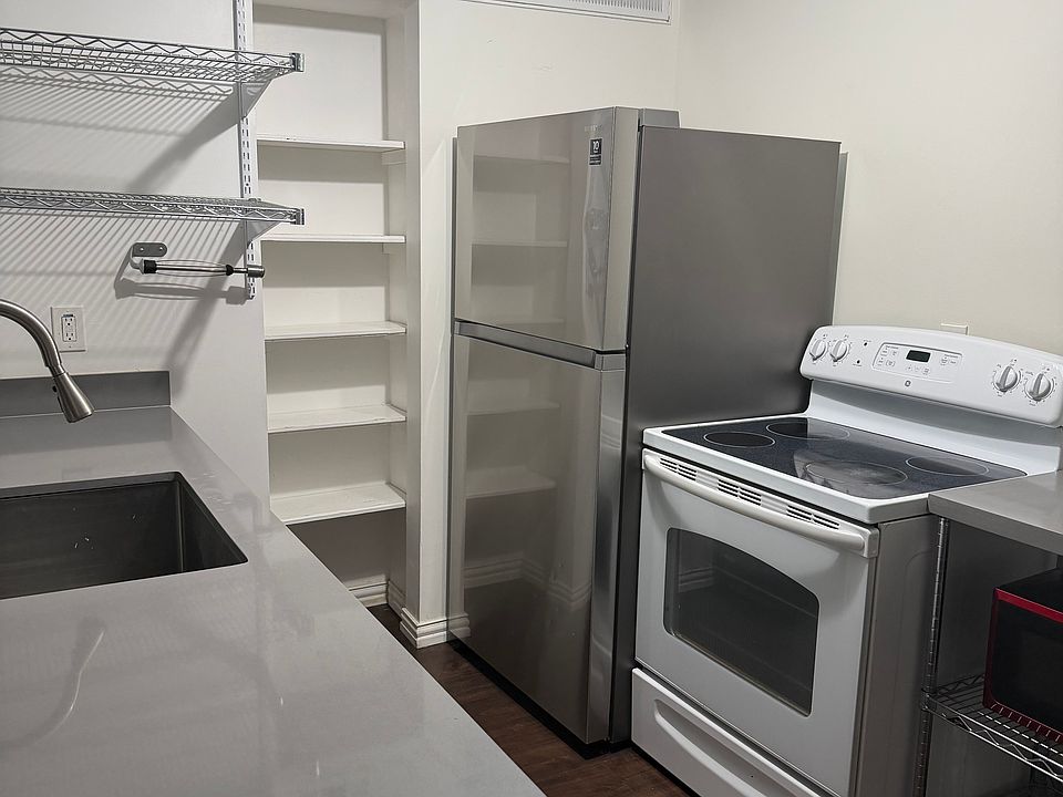 1st image of 3500 Tangle Brush Dr APT 20