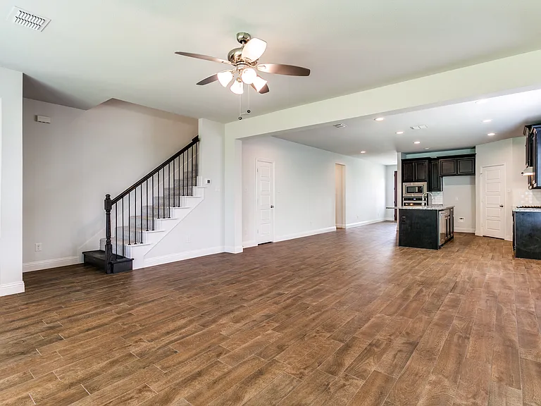 3701 Trillium Dr — Photo 6