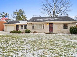 2105 E Jackson St, Bloomington, IL