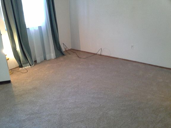 Living Room ( Other side)