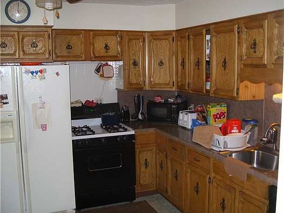 4th image of 404 Southview Dr
