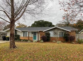 221 Jet Dr, Fort Walton Beach, FL 32548