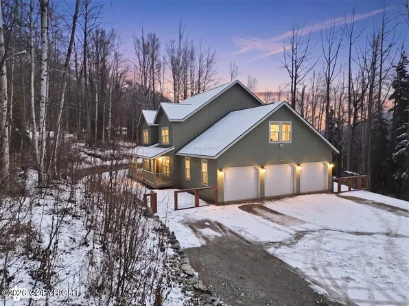 25840 Louinda Cir, Eagle River, AK 99577
