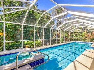 1517 Kenridge Pl, Naples, FL 34104