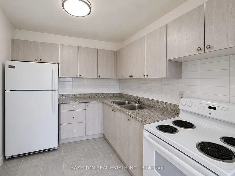 1901 Martin Grove Rd #521 — Photo 5