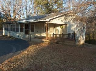 69 Volner Ln, Decaturville, TN 38329