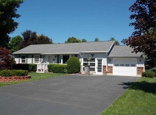 8 Barley Ct, Waterford, NY 12188