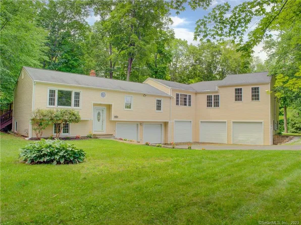 172 Loughlin Road, Oxford, CT 06478