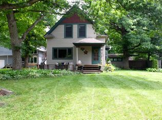 314 Hickory Dr, Ames, IA 50014