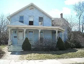 730 E 1st St photo 1