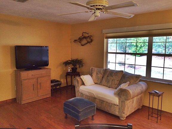Den / Family room