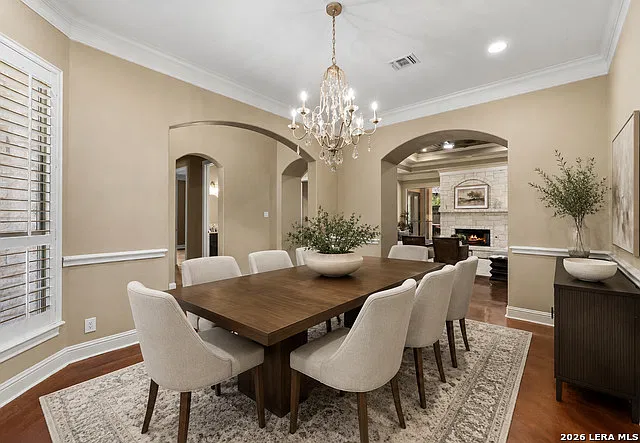 5 bed, 4.5 bath, 4432 sqft, $5,000 — Photo 4