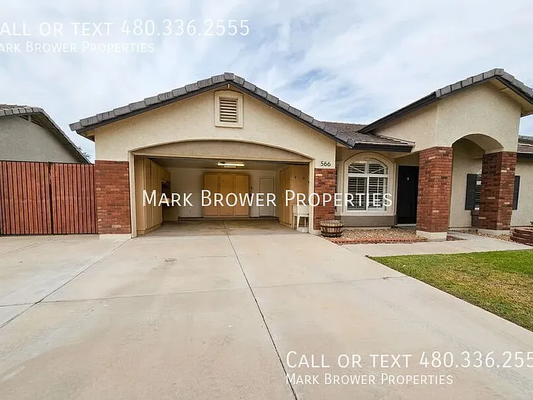 566 S Esmeralda — Photo 3
