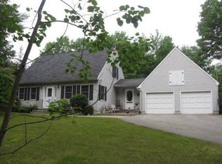 930 Prescott Rd, Manchester, ME 04351