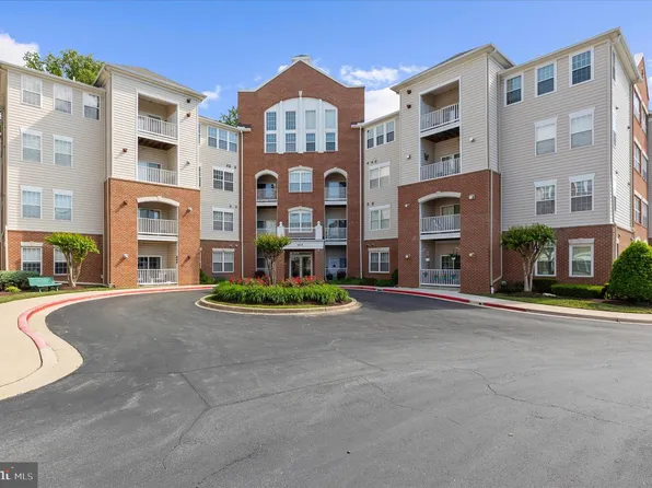 2610 Chapel Lake Dr APT 404, Gambrills, MD 21054