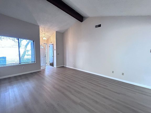 3rd image of 5712-5714 Manzanita Ave