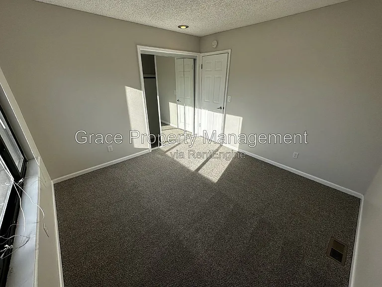 24 Mountain Shadows Ct — Photo 30