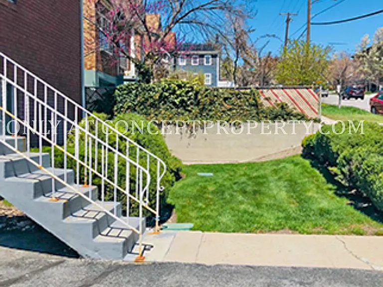227 E St — Photo 50
