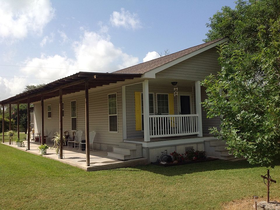 Front covered patio