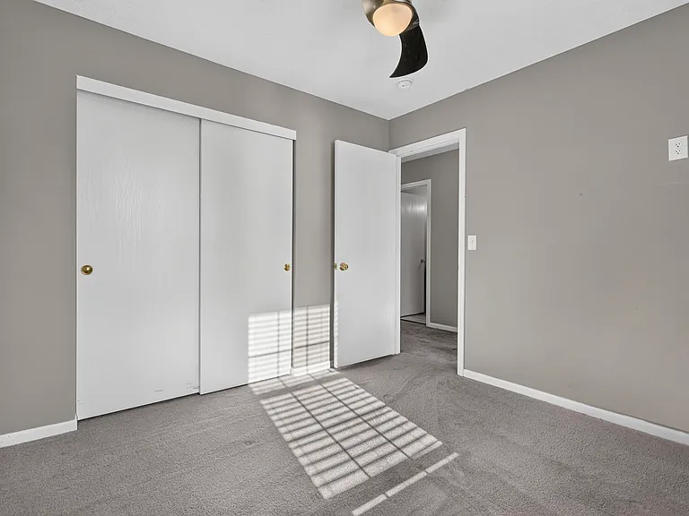 9166 Windy Creek Dr — Photo 27