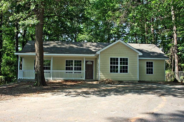 1st image of 108 Woody Ln