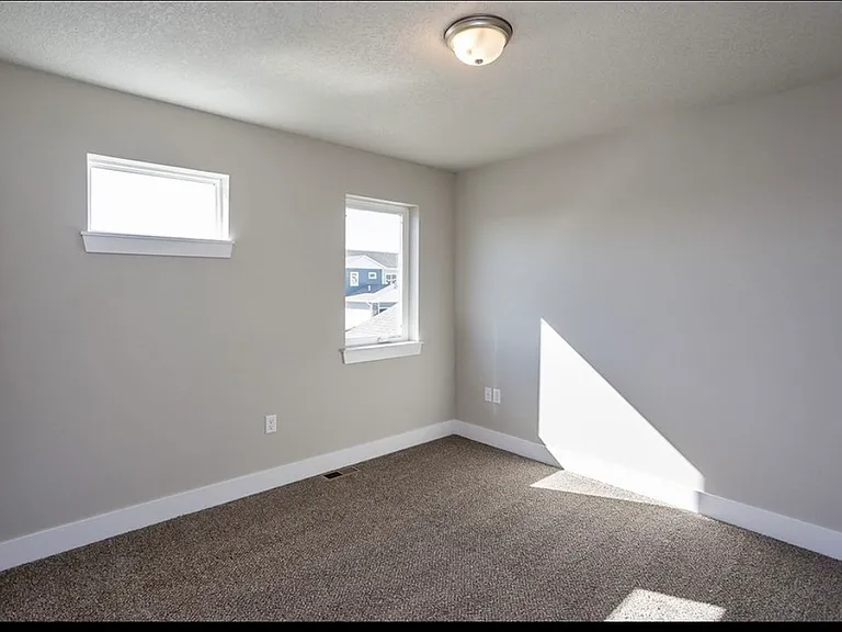 713 Umbra Pl — Photo 17