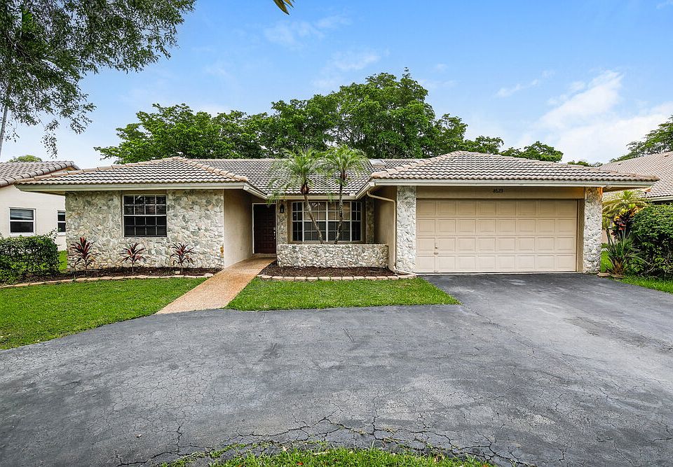 1st image of 8623 NW 47th Dr