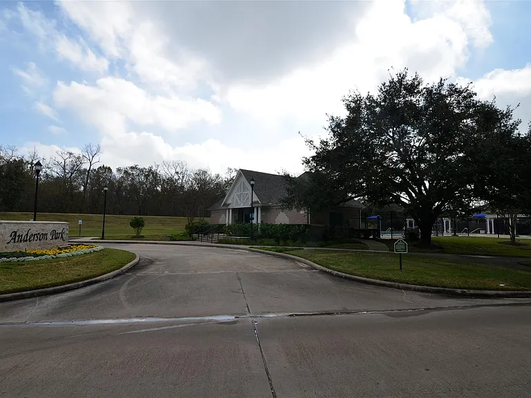 1210 Ivory Meadow Ln — Photo 32