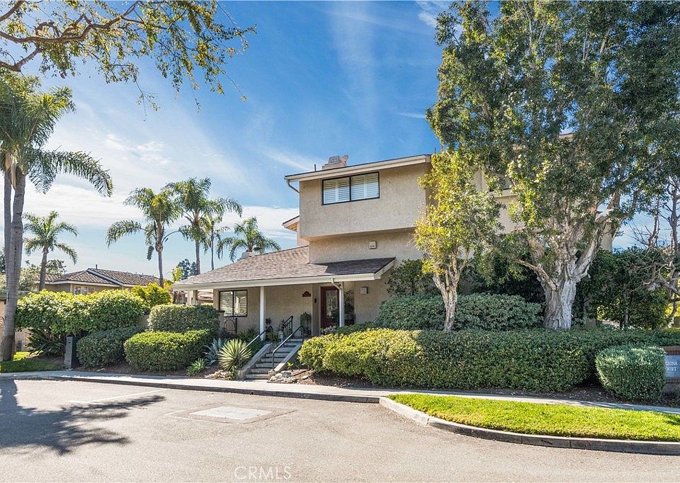 1st image of 1 Laguna Ct