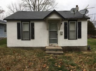 107 W Cruce St, El Dorado Springs, MO 64744