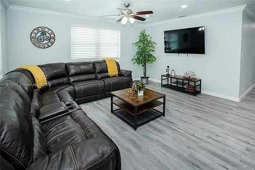 1647 NW 29th Ave #1 Photo 1
