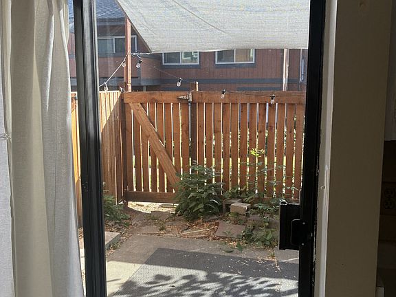 4th image of 38627 Cherry Ln APT 13