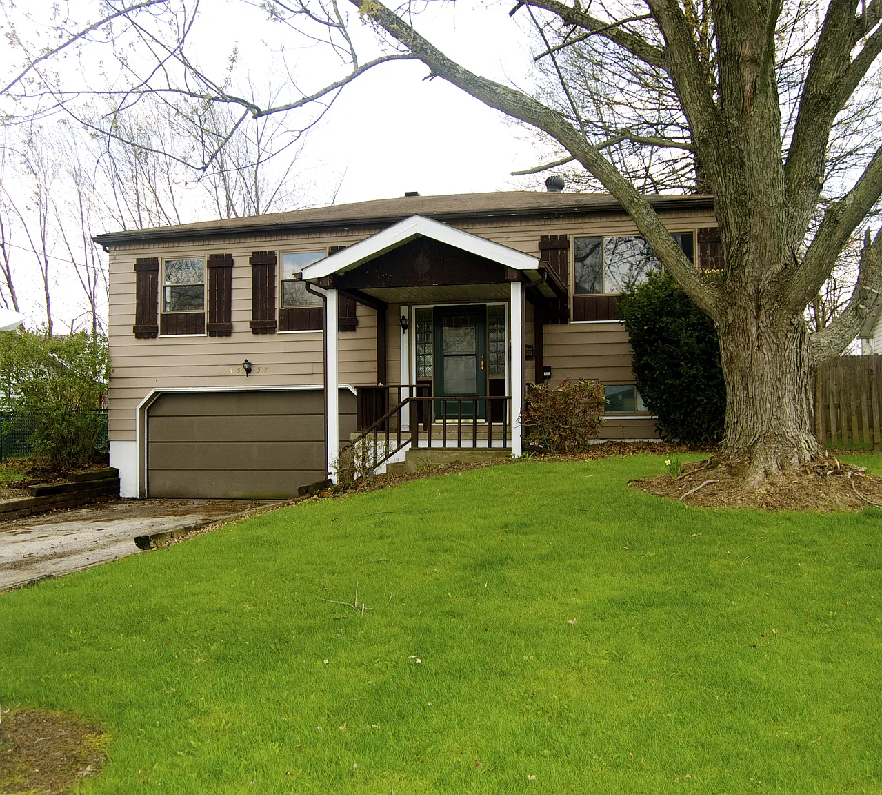 4557 Burkey Rd photo 1