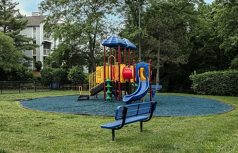 Whispering Lake Apartments — Photo 17