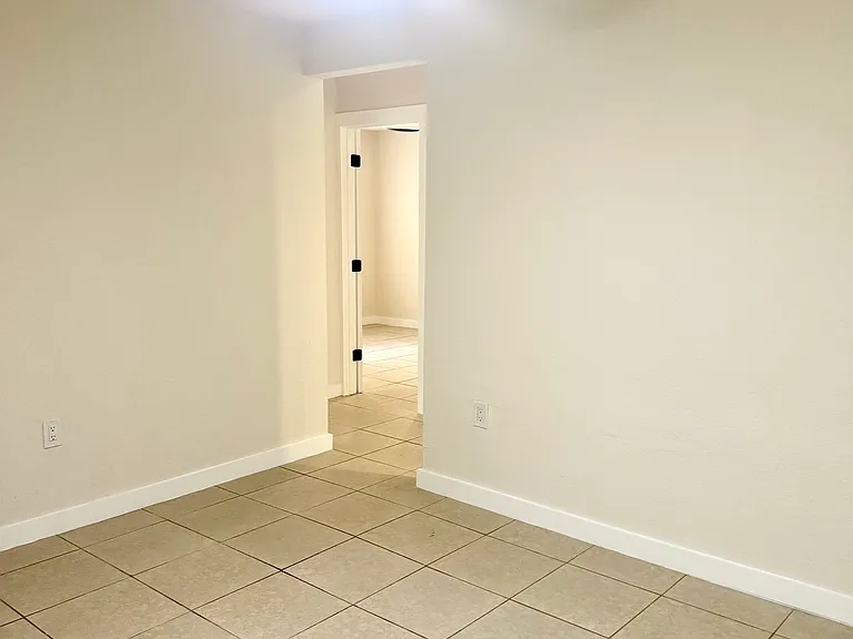 551 Mary St #1 — Photo 12