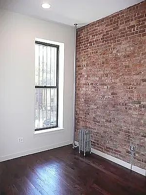 4th image of 305 Tompkins Ave Floor 2