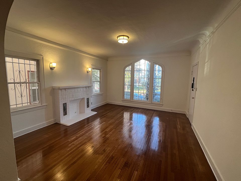 1st image of 336 N Orange Grove Ave #2