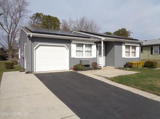 72 Chelsea Dr, Whiting, NJ