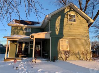 303 S Pine St, Creston, IA 50801