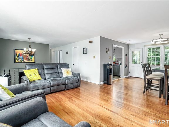 3rd image of 212 Upper Grassy Hill Road