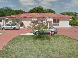 201 SW 3rd St, Hallandale Beach, FL 33009