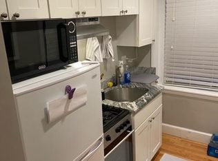 28 Myrtle St #15, Boston, MA 02114