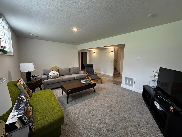 2301 Grant Ln — Photo 50