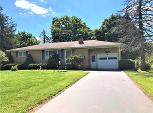 627 Hunter Ln, New Castle, PA 16101