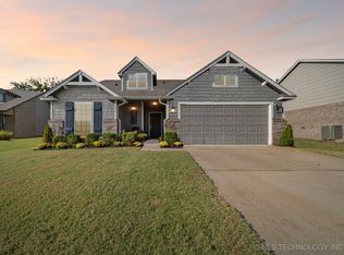 3216 W Charlotte St, Broken Arrow, OK 74011