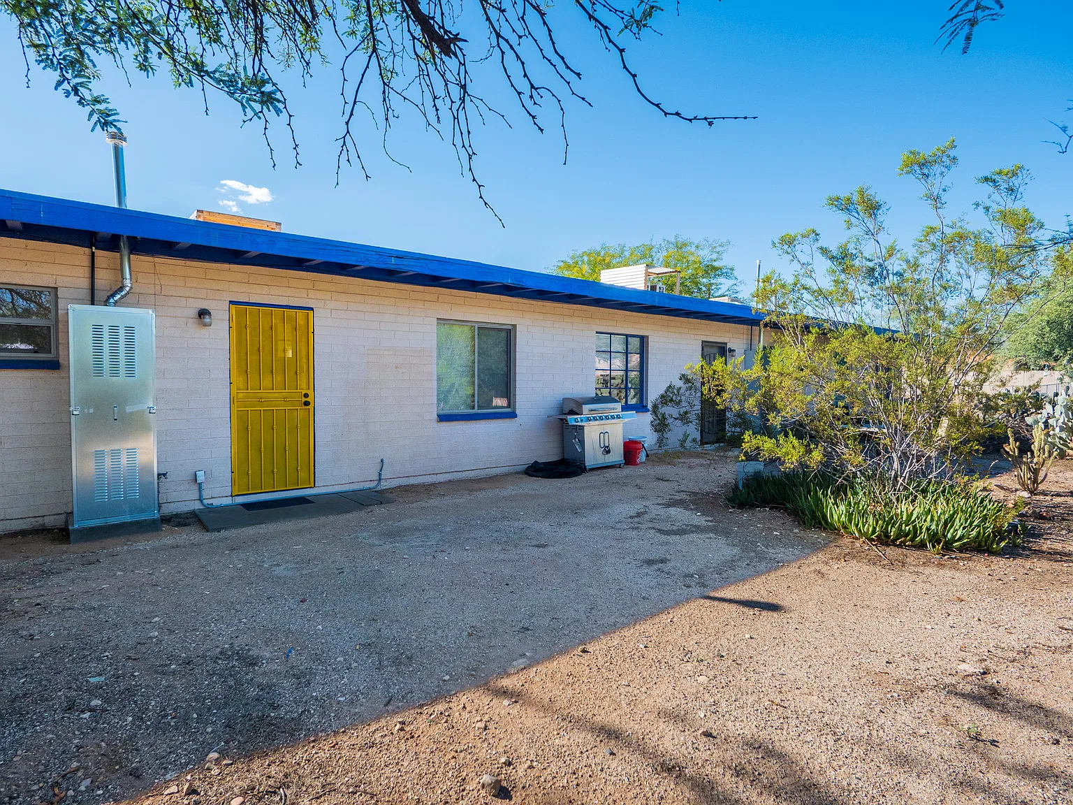 1 bed, 550 sqft, $950 — Photo 2