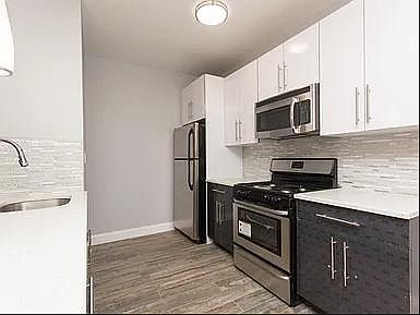 2nd image of 560 Union Ave #1F