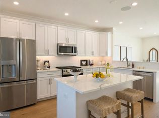 15 Silas Ln, Laurel Springs, NJ 08021