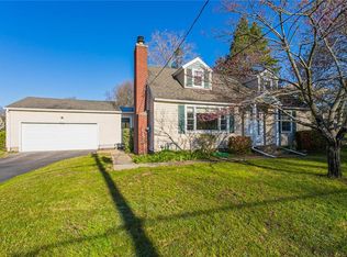 669 Holt Rd, Webster, NY 14580